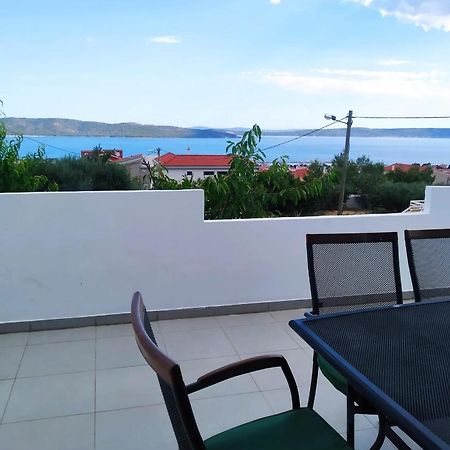 KaštelaApartman Mila公寓 外观 照片