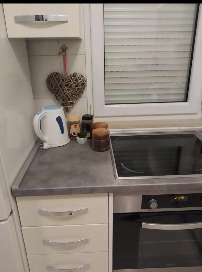 KaštelaApartman Mila公寓 外观 照片