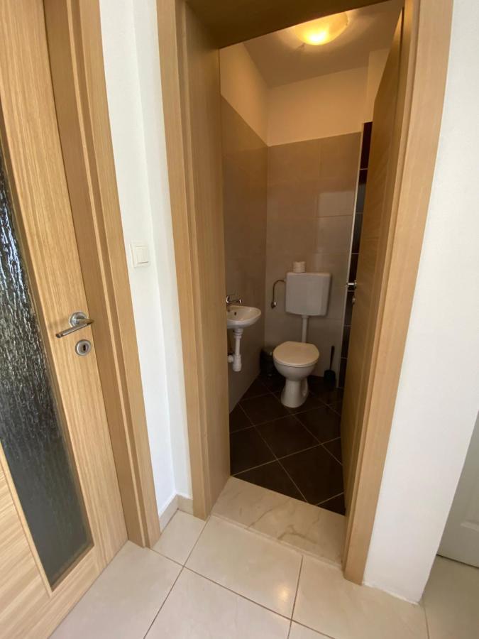 KaštelaApartman Mila公寓 外观 照片