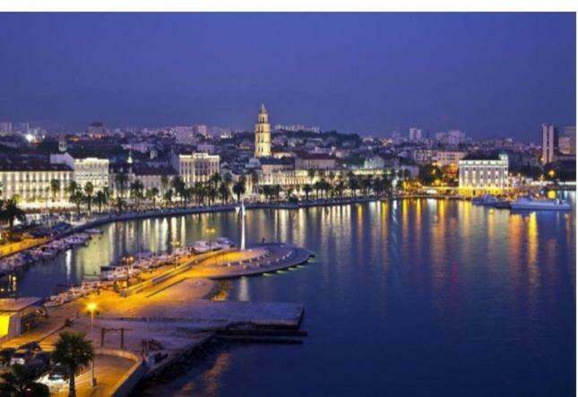 KaštelaApartman Mila公寓 外观 照片